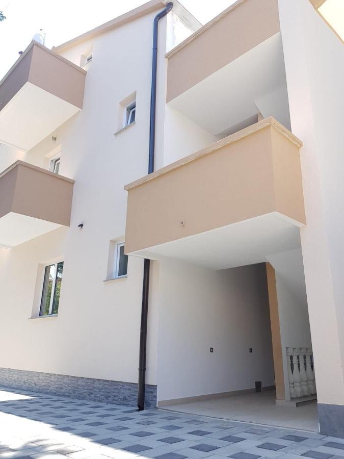 Apartmani Dobra Villa Vodice Dış mekan fotoğraf